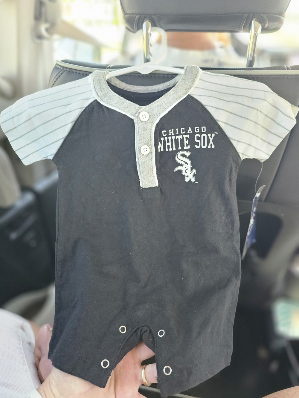 Genuine Merchandise Chicago White Sox Black & Gray Baby One-Piece Bodysuit